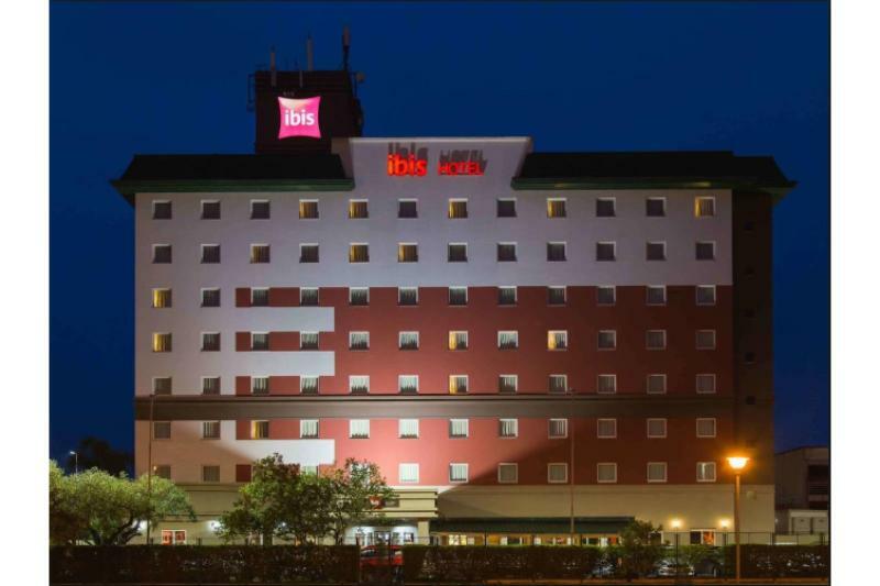 Ibis Porto Alegre Aeroporto Hotel Exterior foto